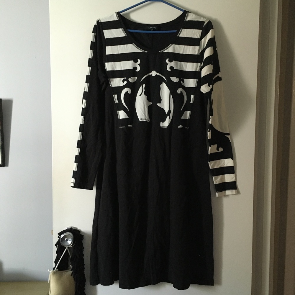 New HEBBEDING Black + White Silhouette Stretch Cotton Dress 1 S/M